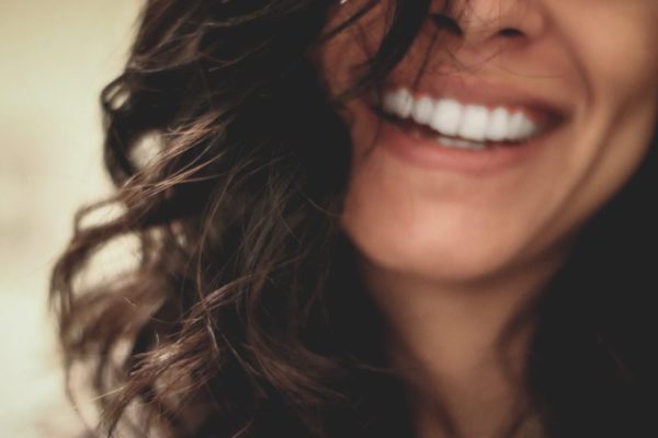 como hacerse un blanqueamiento dental